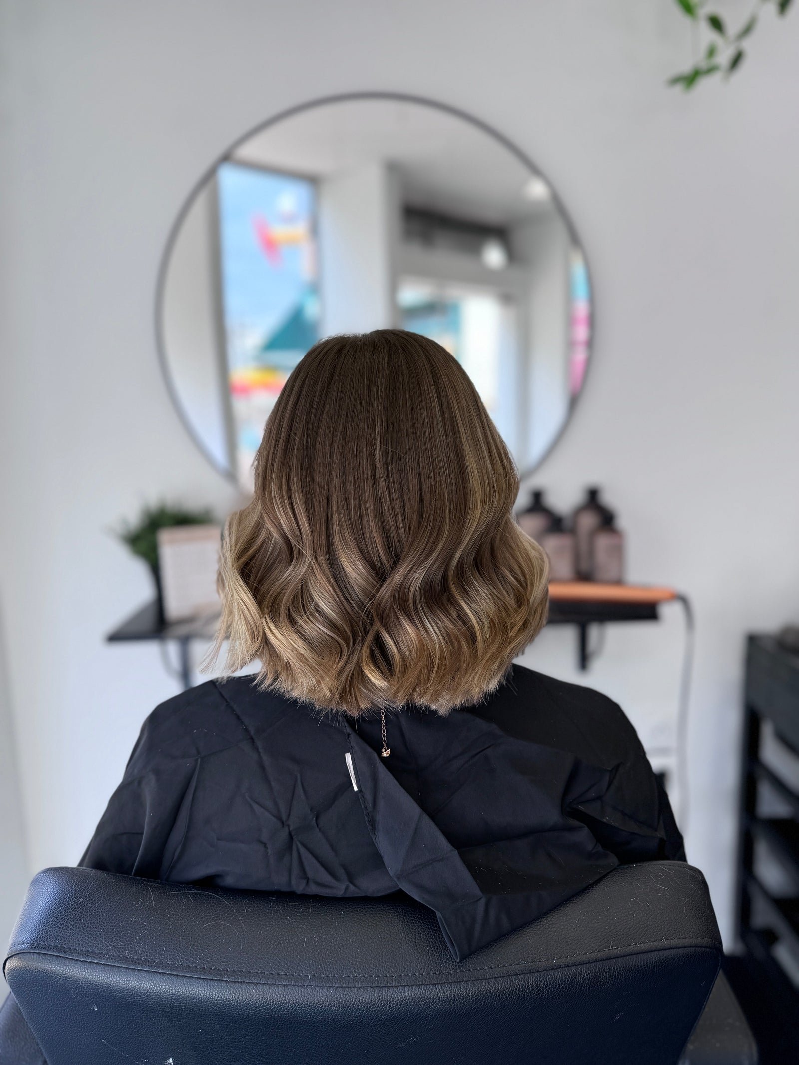 Carré réalisé au salon Chez Josh, Le Mans